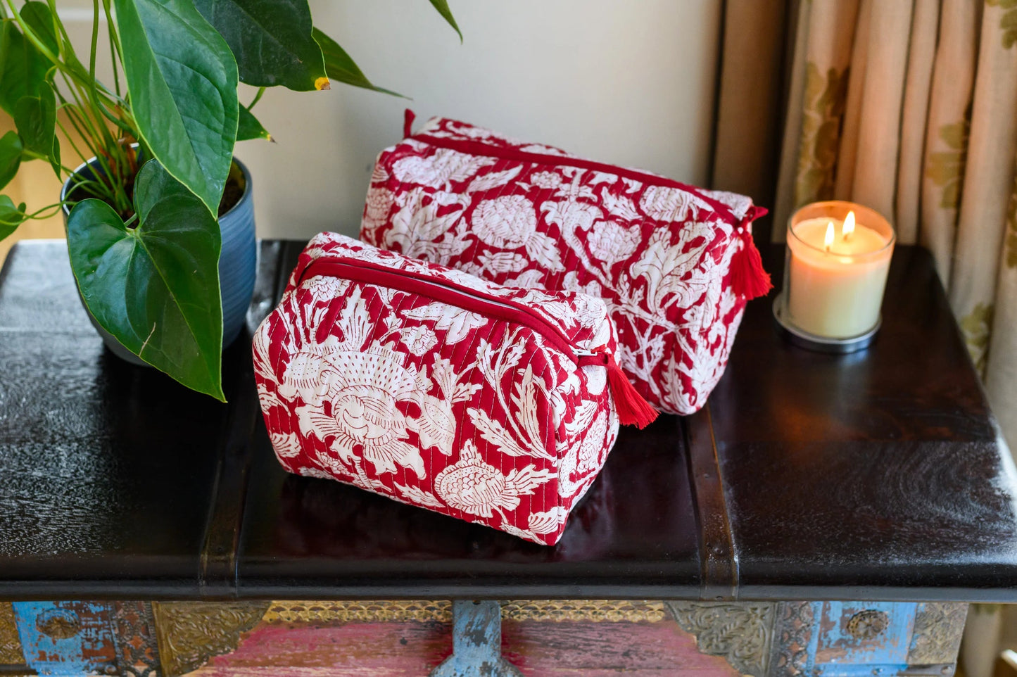 White Floral Quilted Wash Bag